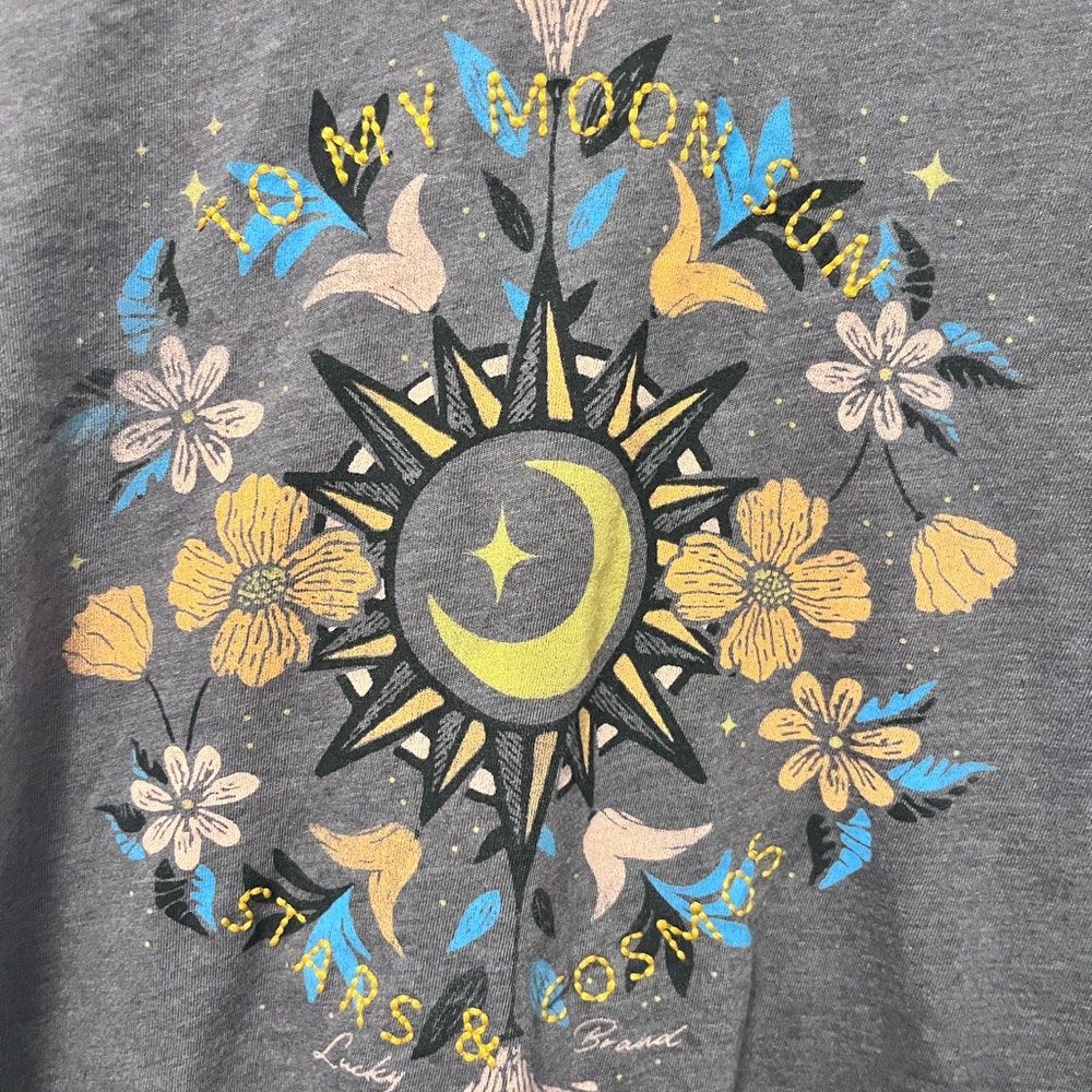 ✨ Celestial Embroidered Lucky Brand Tee - Picture 3 of 10